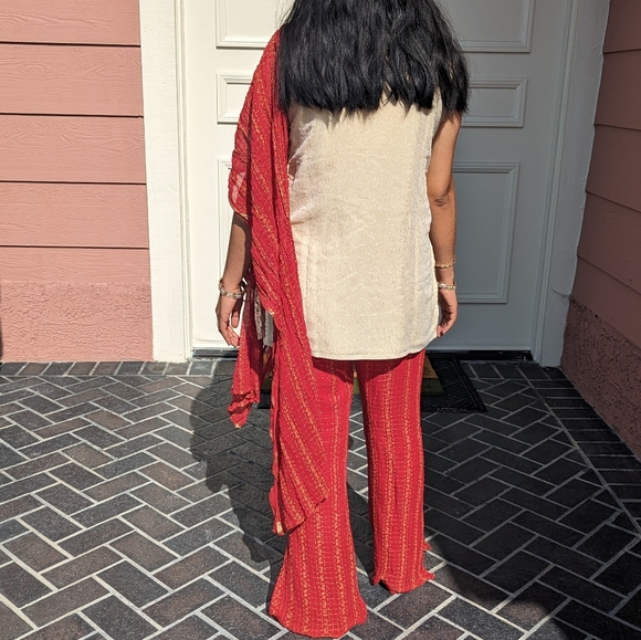 Red & Yellow Salwar Kameez in XS/S - Picture 3 of 5